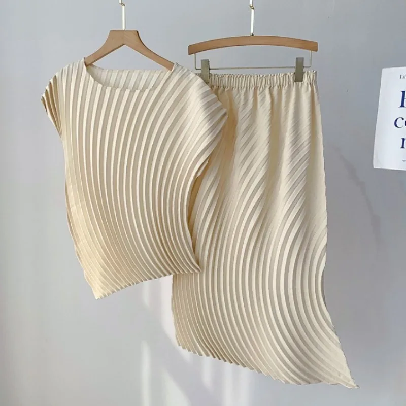 Miyake Hand-Pleated T-Shirt 2026 Summer New Women Top Tank Top Minimalist Skirt Casual French Dress Set Wrinkle-Free Clothing
Miyake Hand-Pleated T-Shirt 2026 Summer New Women Top Tank Top Minimalist Skirt Casual French Dress Set Wrinkle-Free Clothing