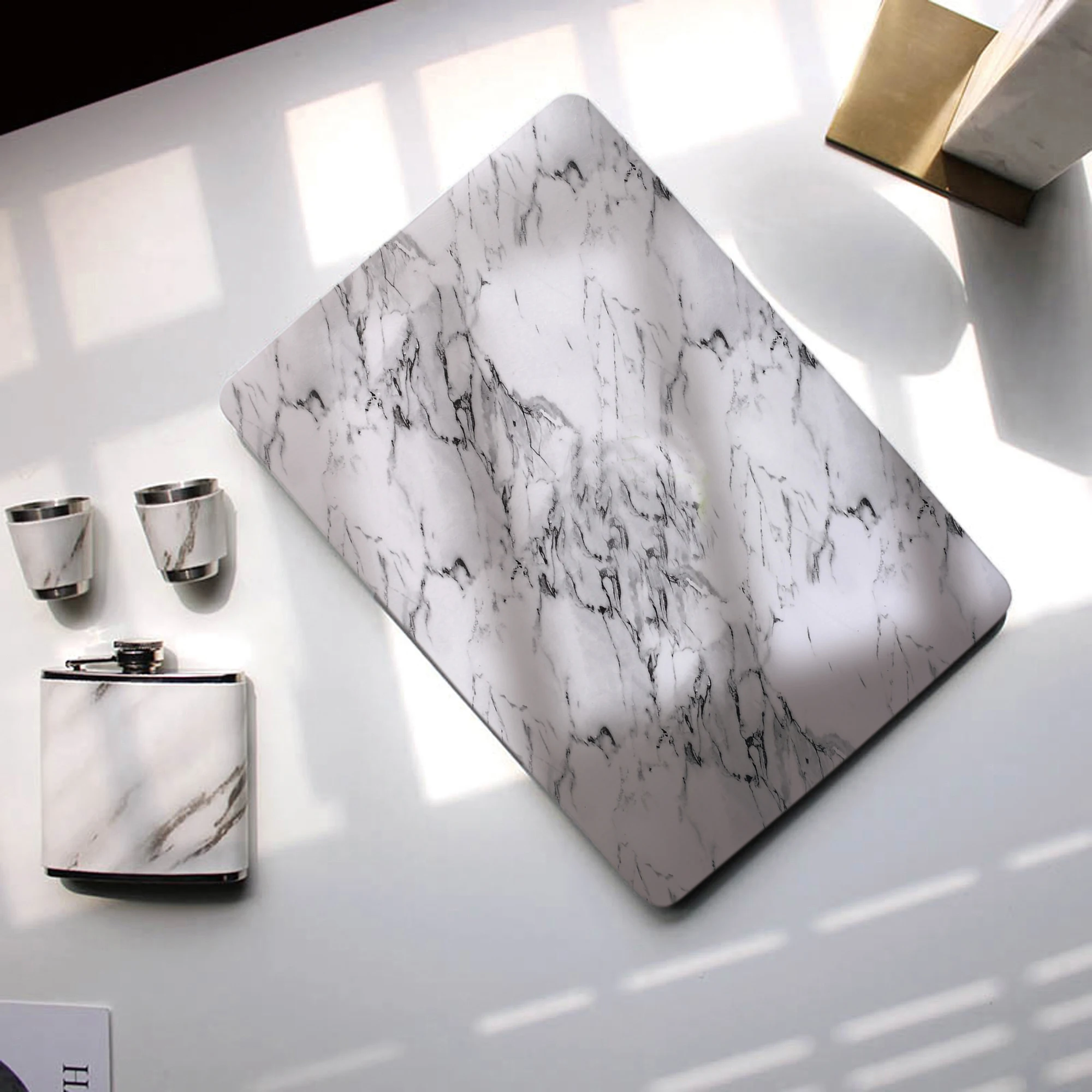 Hollow Marble Hard Case for MacBook Air 13 MacBook Pro 13 16 15 Laptop Case Cover Coque For Macbook Air 13 A2337 Accessories
Hollow Marble Hard Case for MacBook Air 13 MacBook Pro 13 16 15 Laptop Case Cover Coque For Macbook Air 13 A2337 Accessories