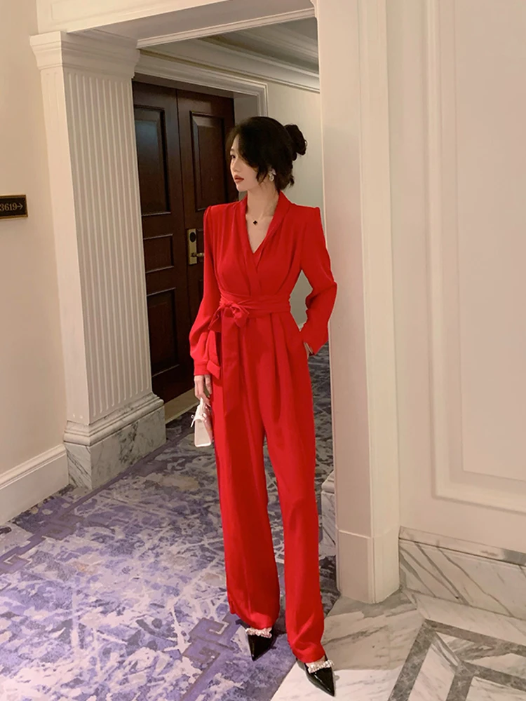 Красный цельный костюм BETTER LS: женский костюм с высокой талией и широкими брюками в корейском стиле для офиса, осенняя коллекция
Красный цельный костюм BETTER LS: женский костюм с высокой талией и широкими брюками в корейском стиле для офиса, осенняя коллекция