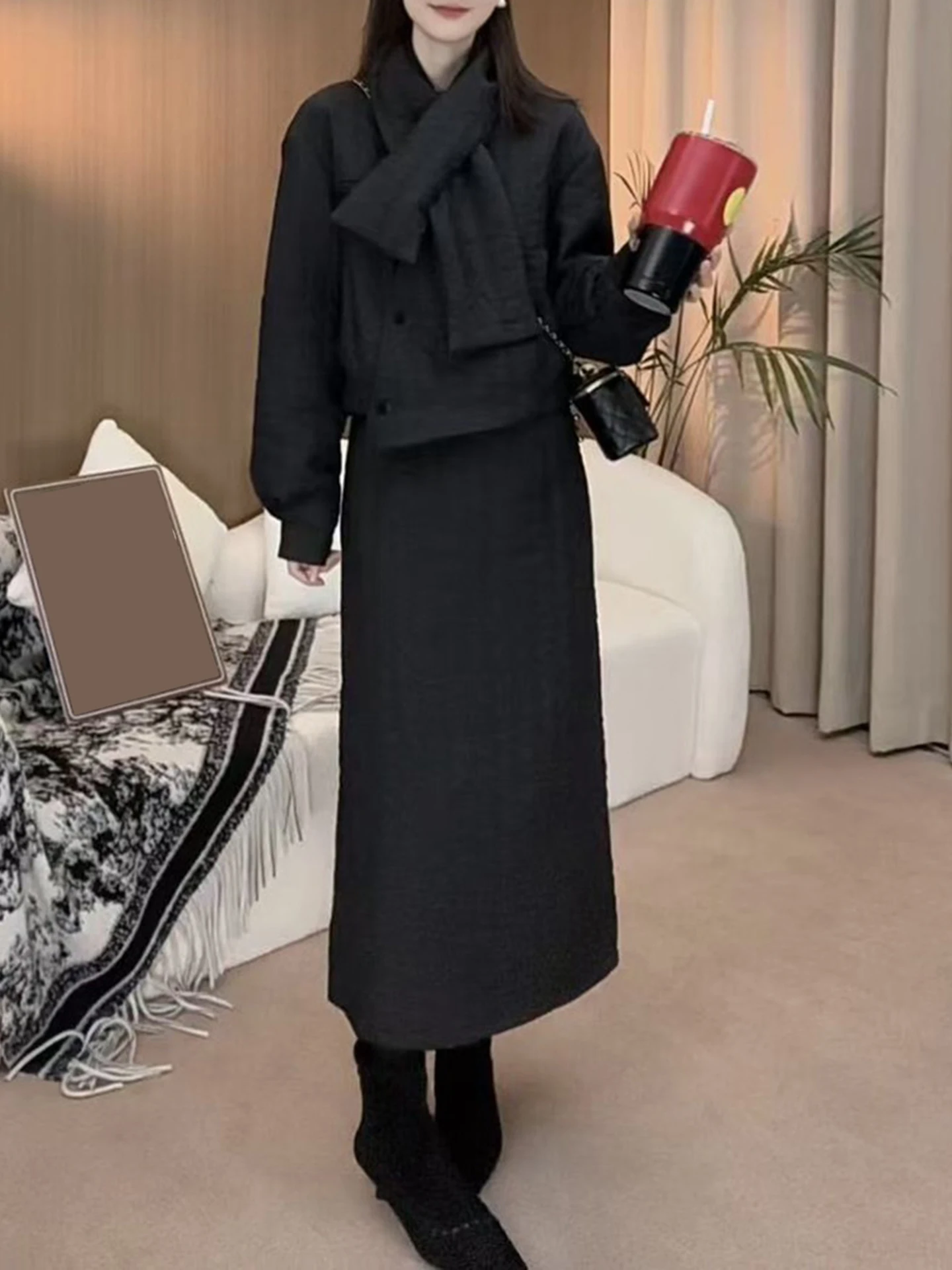 Fashionable Winter Casual Cotton Coat Scarf Set Women's Loose Slimming Three-Piece Ensemble High Waist Long Skirt Included
Fashionable Winter Casual Cotton Coat Scarf Set Women's Loose Slimming Three-Piece Ensemble High Waist Long Skirt Included