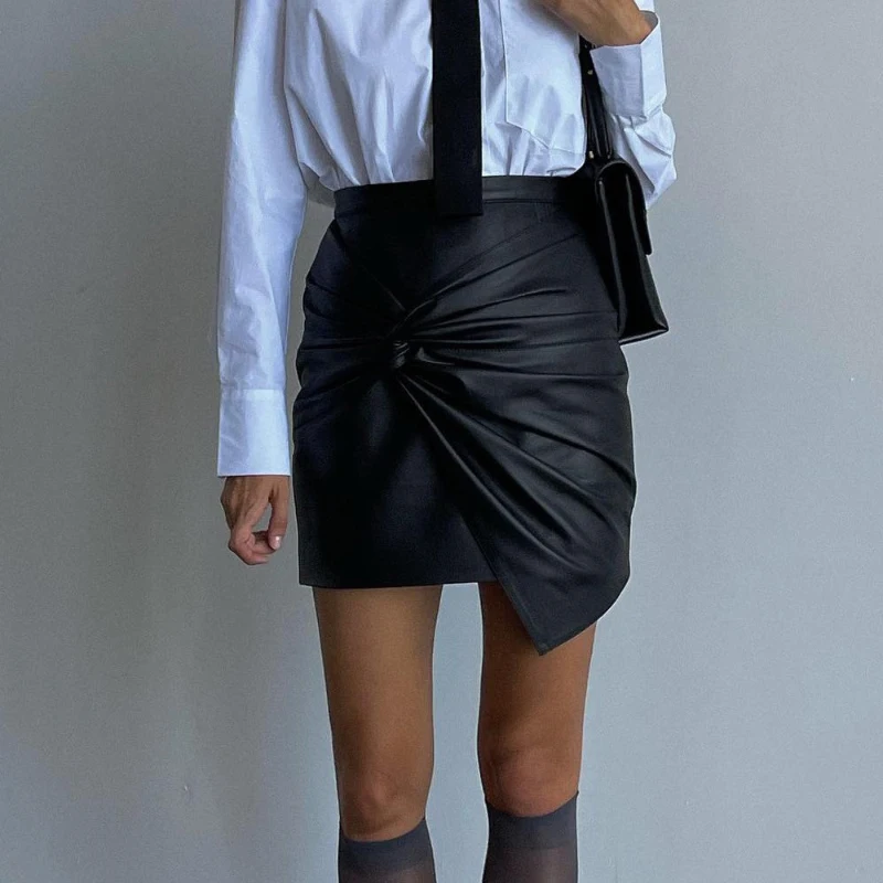 Sexy Black PU Ruched Mini Skirts Summer Street Style Slim High Waist Irregular Skirts Women Casual Yellow Skirt Female 2026
Sexy Black PU Ruched Mini Skirts Summer Street Style Slim High Waist Irregular Skirts Women Casual Yellow Skirt Female 2026