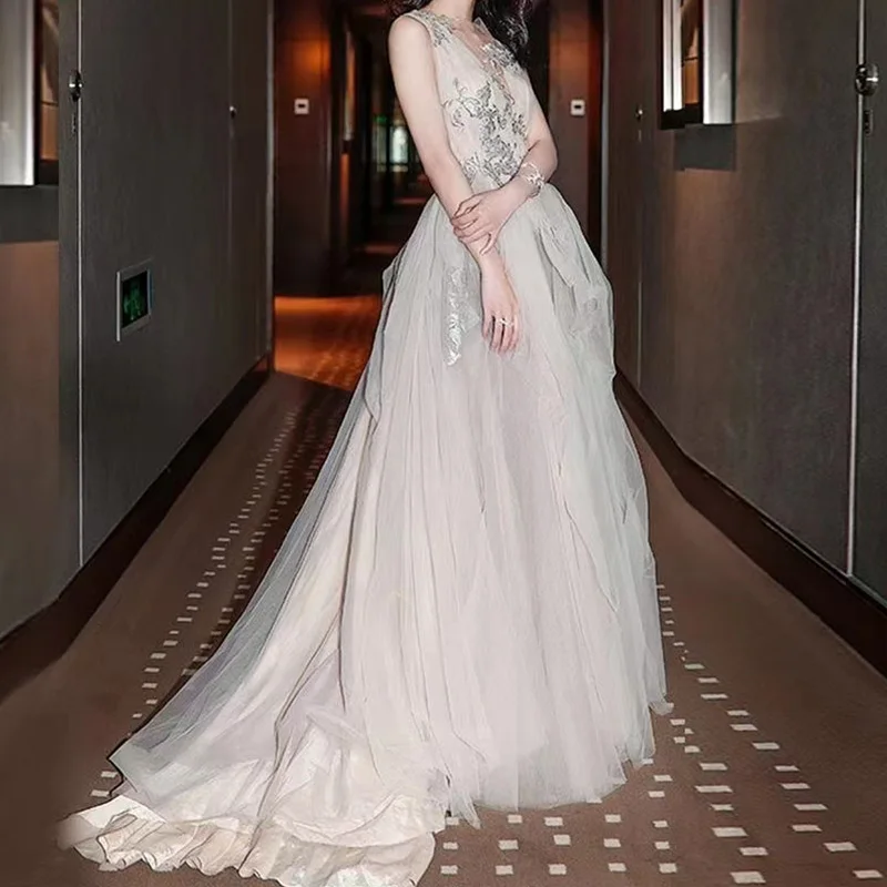 Ele Long Evening Gown for Women Faionable Ball Host Celebri Sli Polyester Fiber Mid-Waist Zipper Sle Dr
Ele Long Evening Gown for Women Faionable Ball Host Celebri Sli Polyester Fiber Mid-Waist Zipper Sle Dr