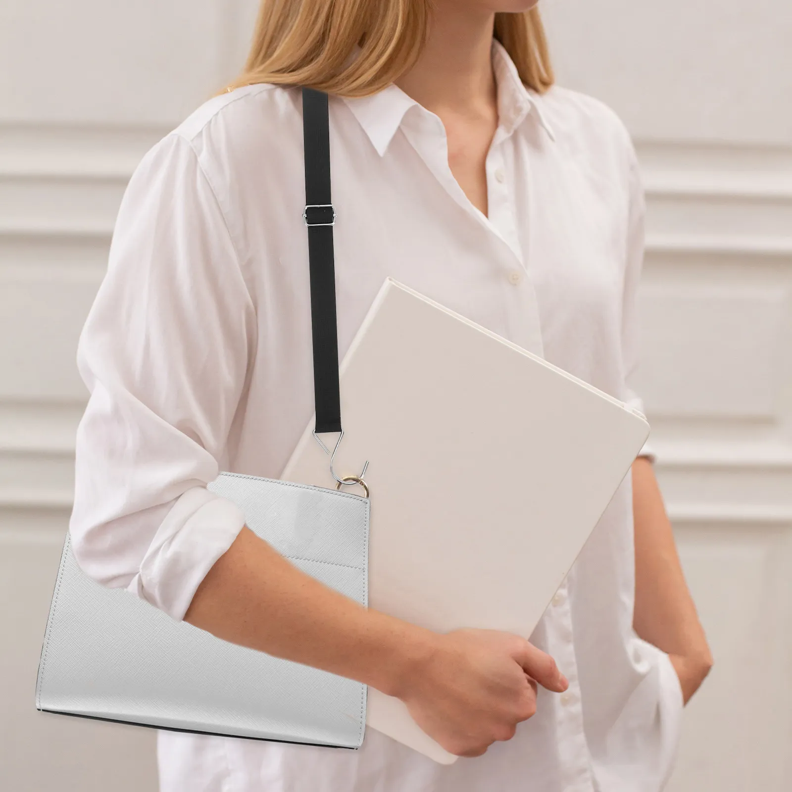 Регулируемый плечевой ремень длиной 5 метров, черный универсальный ремень для ноутбуков, сумок-мессенджеров, сумок для фотоаппаратов, дорожных сумок и сумок-тоут.
Регулируемый плечевой ремень длиной 5 метров, черный универсальный ремень для ноутбуков, сумок-мессенджеров, сумок для фотоаппаратов, дорожных сумок и сумок-тоут.