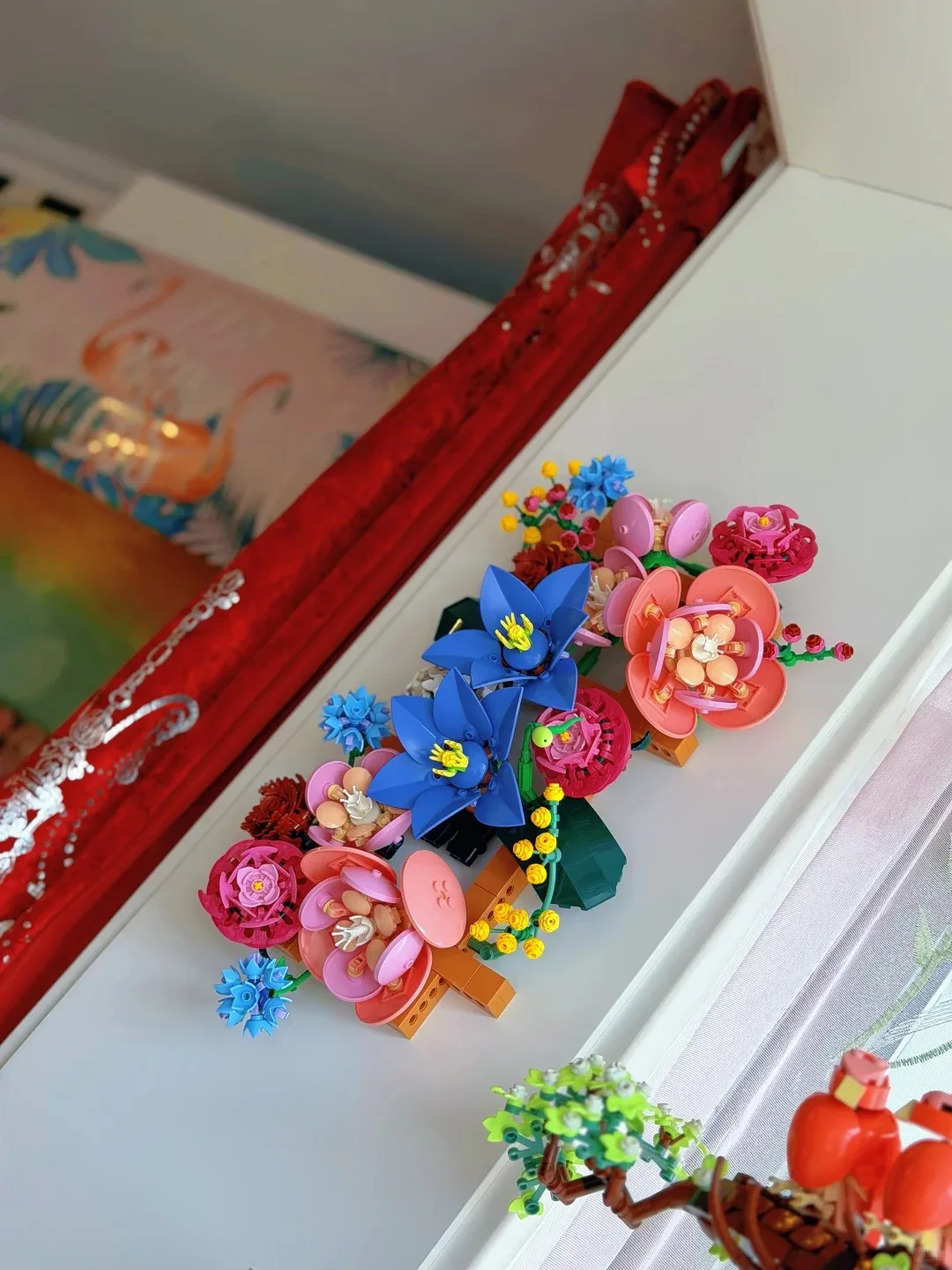 Spot MOC creative flower wall building blocks, compatible with color flower models, ADULT education DIY home decoration gifts
Spot MOC creative flower wall building blocks, compatible with color flower models, ADULT education DIY home decoration gifts
