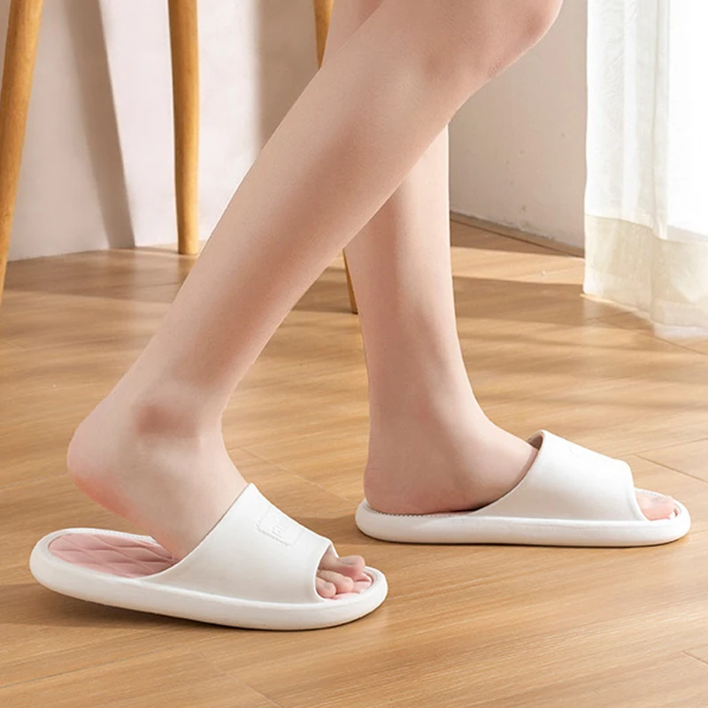 Домашние тапочки с облаком, женские летние мужские шлепанцы с рябью, сандалии, пляжные шлепанцы, повседневная домашняя обувь, женская и мужская нескользящая обувь на плоской платформе
Домашние тапочки с облаком, женские летние мужские шлепанцы с рябью, сандалии, пляжные шлепанцы, повседневная домашняя обувь, женская и мужская нескользящая обувь на плоской платформе