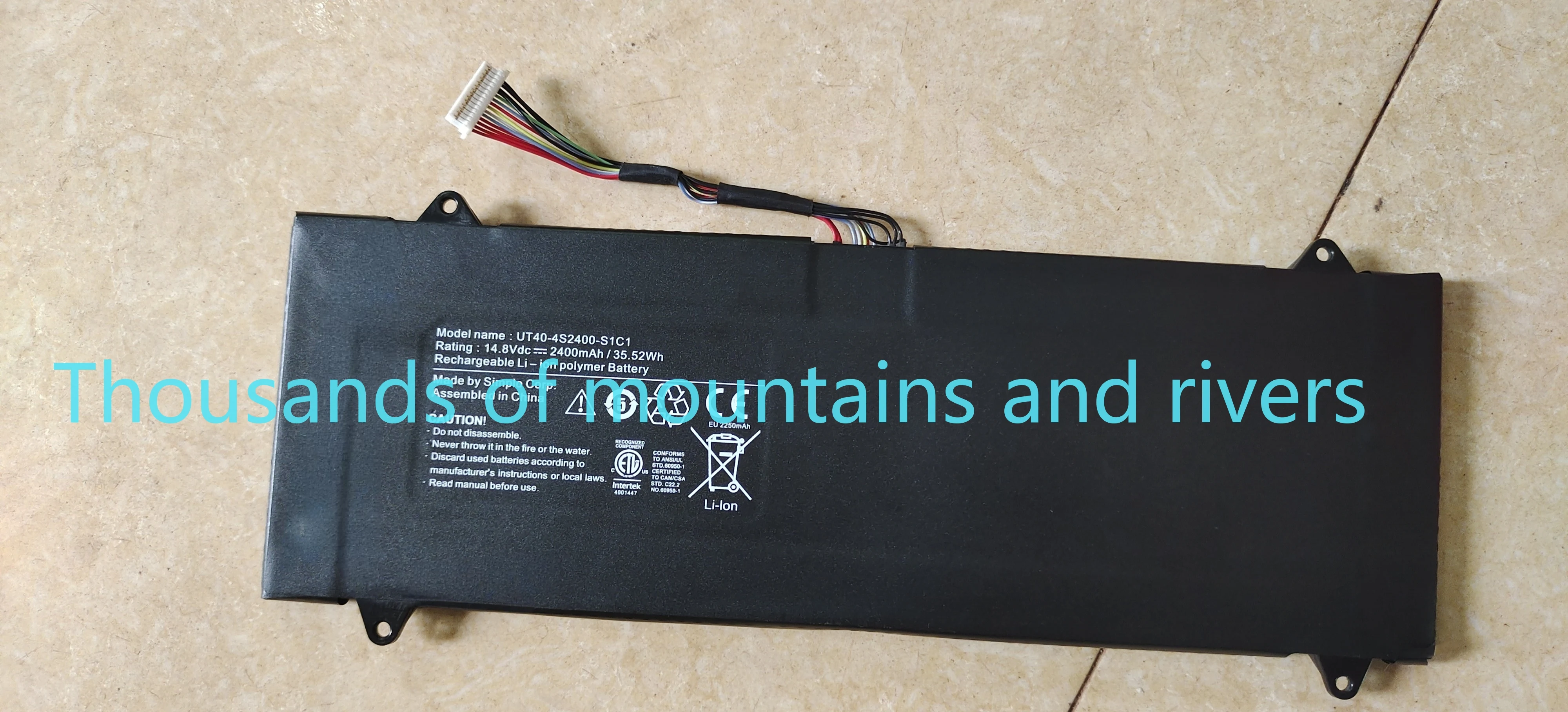 UT40-4S2400-S1C1 Laptop Battery For Haier X3 VIT P3400 Series X3-I33217G40532RDUS 14.8V 35.52Wh 2400mAh
UT40-4S2400-S1C1 Laptop Battery For Haier X3 VIT P3400 Series X3-I33217G40532RDUS 14.8V 35.52Wh 2400mAh