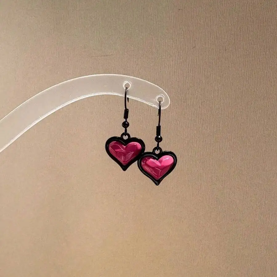 Vibrant Pink Heart-Shaped Dangle Earrings With Black Alloy Hooks For Women Stylish Fashion Jewelry
Vibrant Pink Heart-Shaped Dangle Earrings With Black Alloy Hooks For Women Stylish Fashion Jewelry
