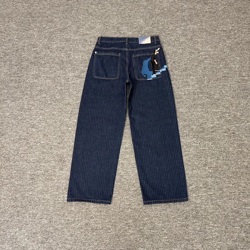 DERSCHUTZE Vertical Stripe Jeans Men Women Straight Leg Pants Streetwear Trendy Step Embroidery Casual Long Pants
DERSCHUTZE Vertical Stripe Jeans Men Women Straight Leg Pants Streetwear Trendy Step Embroidery Casual Long Pants