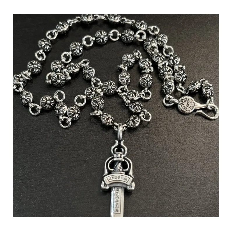 Trend Retro, Old-fashioned Double-sided Sword Pendant, Cross Flower Ball Chain Body Style Integrated Chain
Trend Retro, Old-fashioned Double-sided Sword Pendant, Cross Flower Ball Chain Body Style Integrated Chain