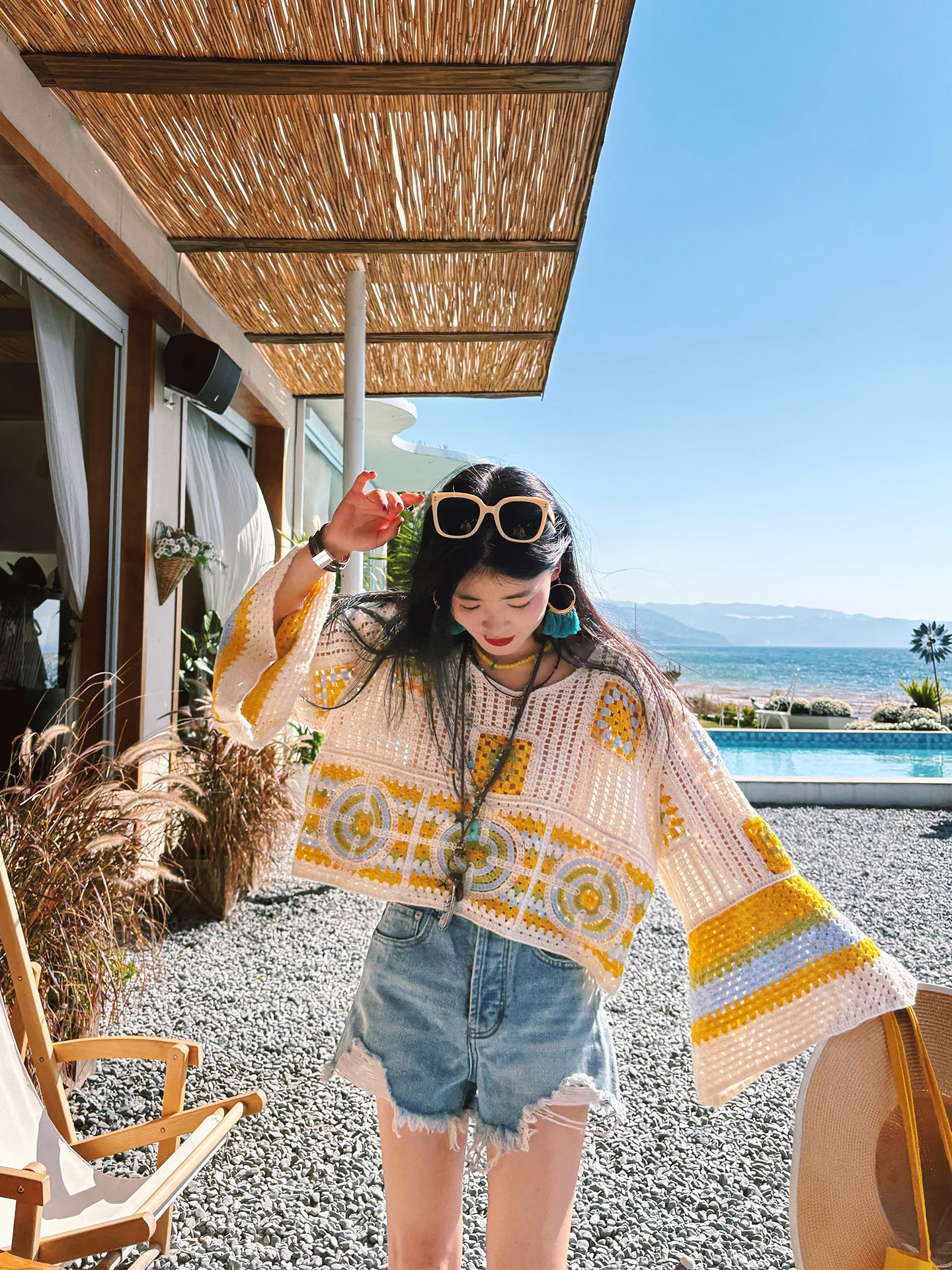 Boho V-Neck Bell Sleeve Knitted Hollow out Loose UV Protection Clothing Beach Vacation Style Cotton Polyester Blend T-Shirt
Boho V-Neck Bell Sleeve Knitted Hollow out Loose UV Protection Clothing Beach Vacation Style Cotton Polyester Blend T-Shirt
