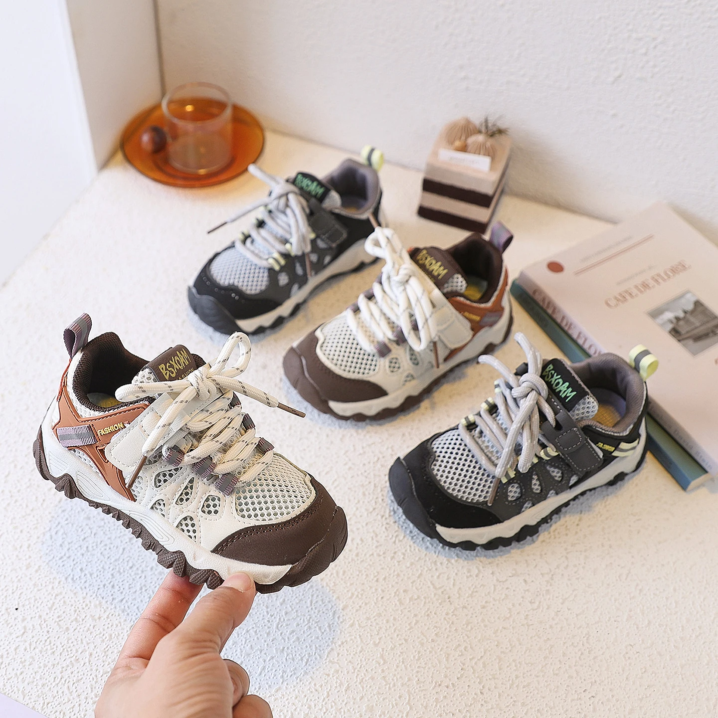 Baby Shoes 2026 Spring Autumn New Fashionable Lightweight Casual Shoes Boys Girls Outdoor Baotou Mountaineering Shoes
Baby Shoes 2026 Spring Autumn New Fashionable Lightweight Casual Shoes Boys Girls Outdoor Baotou Mountaineering Shoes