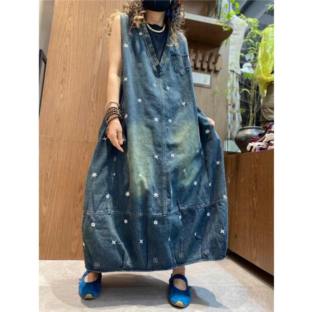 V-neck Denim-style Embroidered Dress Women Loose Large Pockets Mid-length Tulip-shaped Tank Dress Summer XY330
V-neck Denim-style Embroidered Dress Women Loose Large Pockets Mid-length Tulip-shaped Tank Dress Summer XY330