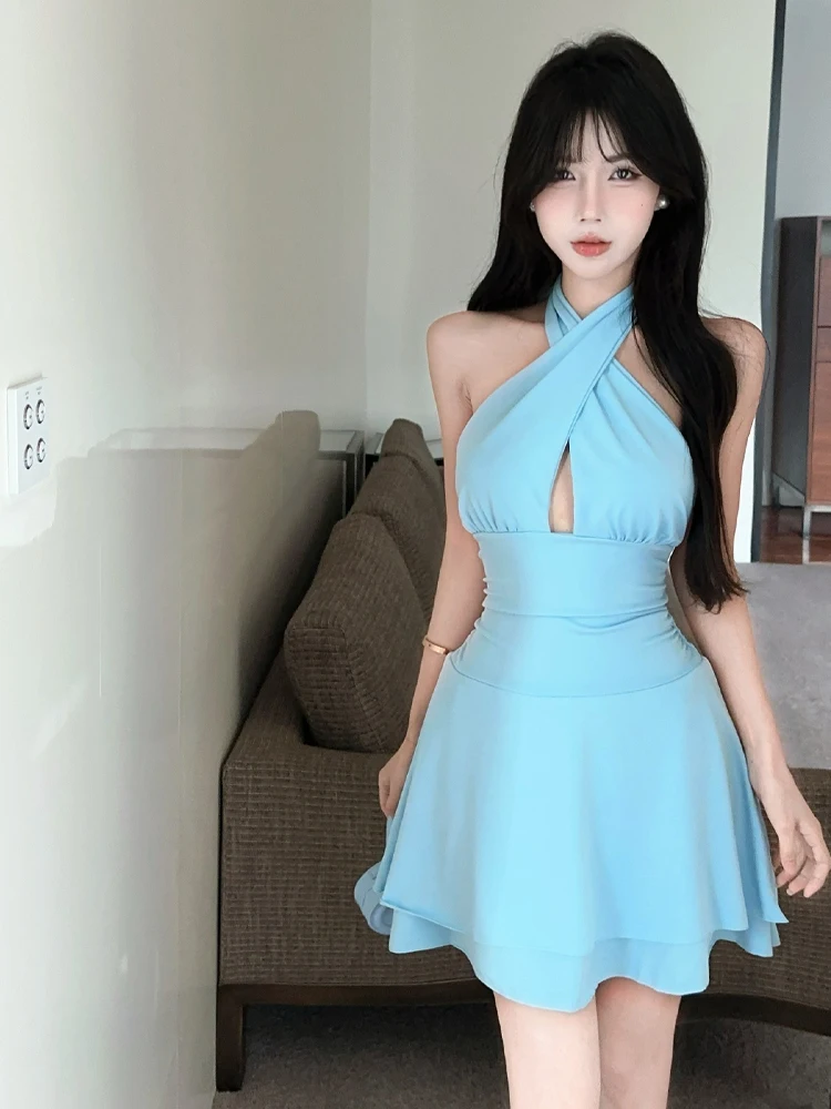 Сексуальная облегающая юбка-трапеция с V-образным вырезом и перекрестными бретелями, однотонная, для молодых женщин, летняя повседневная одежда
Сексуальная облегающая юбка-трапеция с V-образным вырезом и перекрестными бретелями, однотонная, для молодых женщин, летняя повседневная одежда