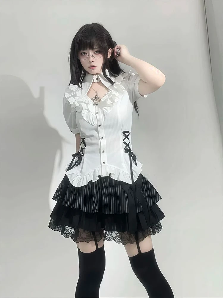 Subcultural Gothic Hollow Out Spliced Pleated Slim Waist Side Lace Up Blouse Y2k Lace Fashion Punk Skirt High Street 2 Piece Set
Subcultural Gothic Hollow Out Spliced Pleated Slim Waist Side Lace Up Blouse Y2k Lace Fashion Punk Skirt High Street 2 Piece Set