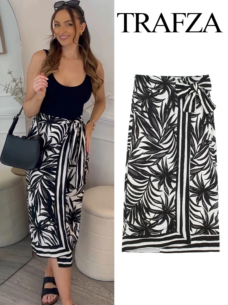 TRAFZA Women Chic 2024 Summer Printing Boho Skirt Female Vintage Fashion Bow Decoration Beach Slit Midi Skirts Streetwear
TRAFZA Women Chic 2024 Summer Printing Boho Skirt Female Vintage Fashion Bow Decoration Beach Slit Midi Skirts Streetwear