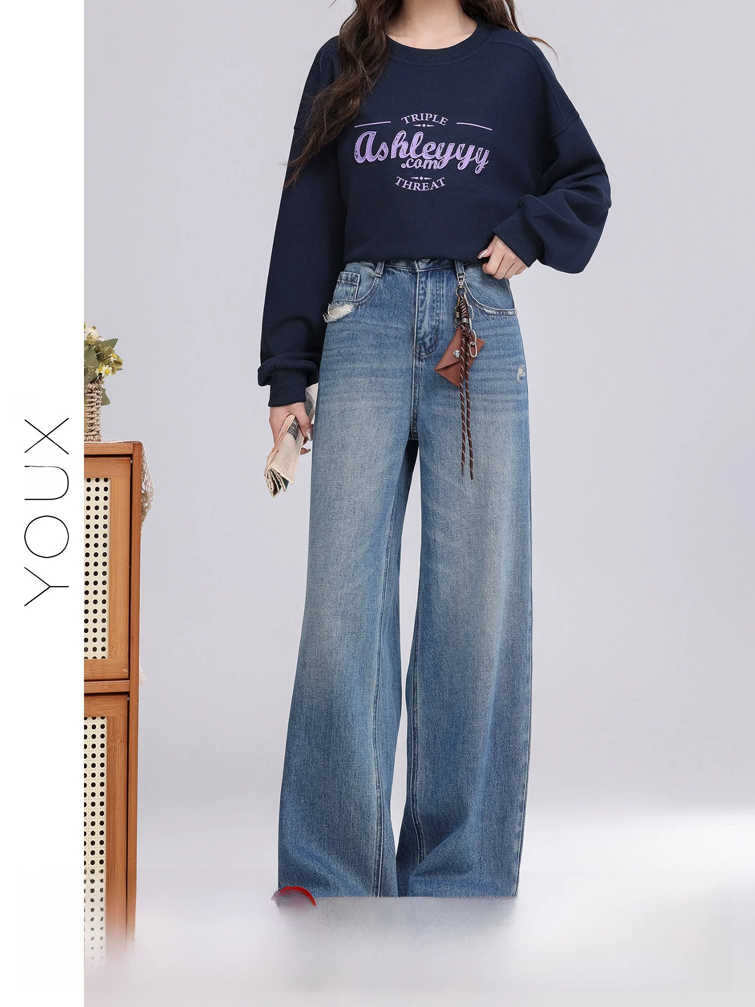 Blue Vintage High Waist Wide Leg Jeans Women's Fashion Spring New All-Match Pants Comfortable Denim Fabric Casual Style
Blue Vintage High Waist Wide Leg Jeans Women's Fashion Spring New All-Match Pants Comfortable Denim Fabric Casual Style