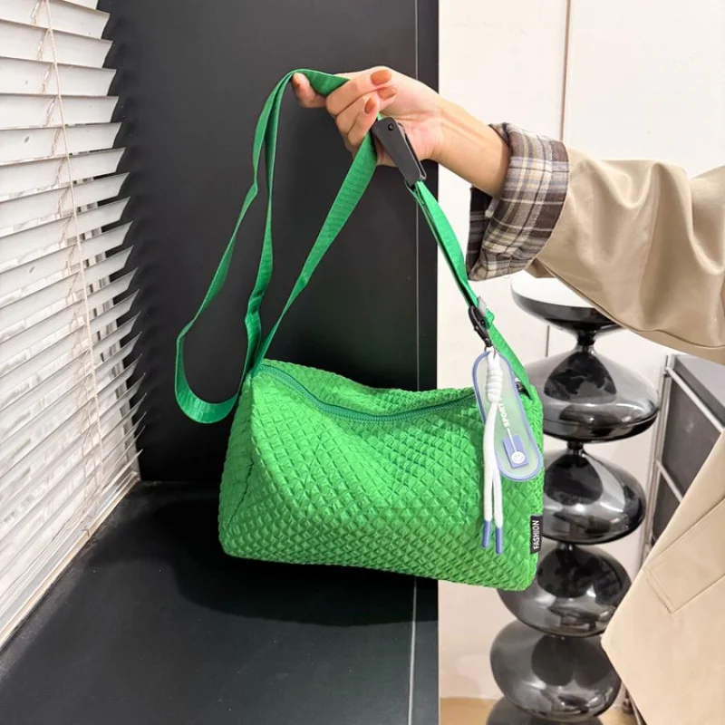 Elegant Crossbody Handbag Luxury Leather Women's Bag Famous Designer Classic Paris Refined Artistry Commuter Bag
Elegant Crossbody Handbag Luxury Leather Women's Bag Famous Designer Classic Paris Refined Artistry Commuter Bag
