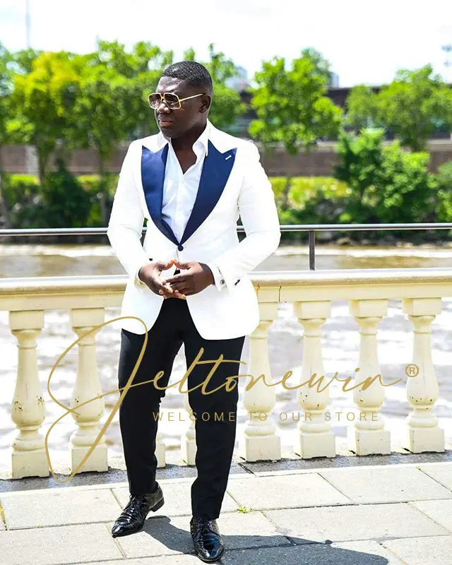 2022 Newest Groomsmen Groom Tuxedos Peak Lapel Men Suits Wedding/Prom Best Man Blazer Jacket+Pants Men Prom Suit Wedding Tuxedo
2022 Newest Groomsmen Groom Tuxedos Peak Lapel Men Suits Wedding/Prom Best Man Blazer Jacket+Pants Men Prom Suit Wedding Tuxedo