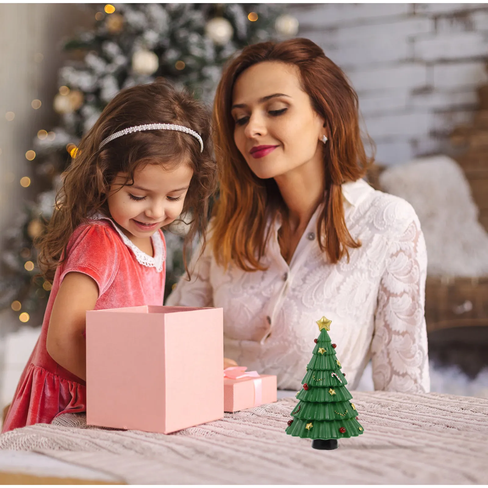 Miniature Realistic Snow-Covered Artificial Christmas Tree Decor for Tabletop Mantel Shelf Desk Holiday Display Winter
Miniature Realistic Snow-Covered Artificial Christmas Tree Decor for Tabletop Mantel Shelf Desk Holiday Display Winter