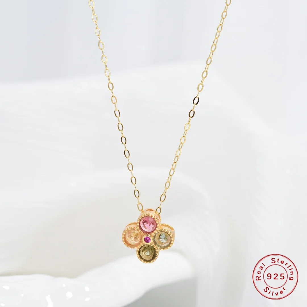 S925 Sterling Silver Vintage-Style Four-Leaf Clover Necklace, Suitable As a Jewelry Gift For Women And Girls SL48
S925 Sterling Silver Vintage-Style Four-Leaf Clover Necklace, Suitable As a Jewelry Gift For Women And Girls SL48