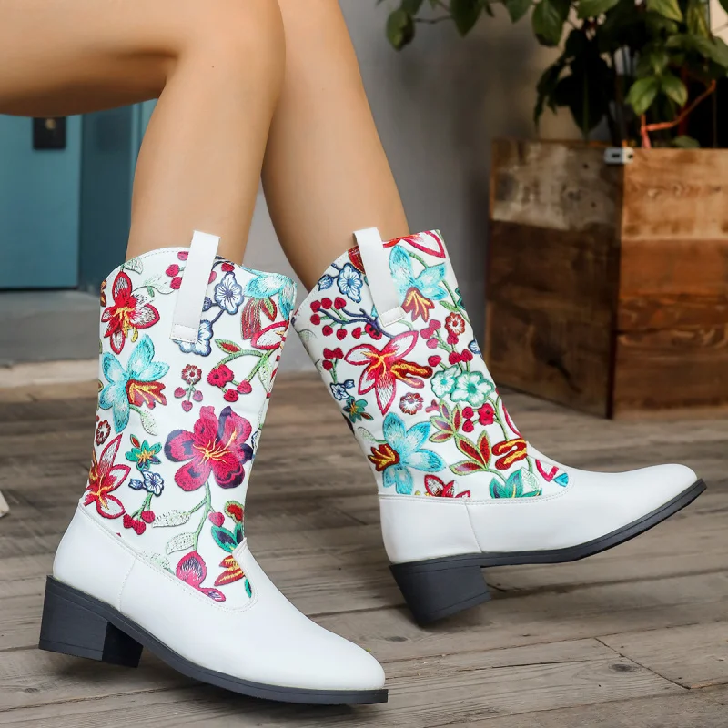 Plus Size Retro Print Women's Boots Autumn Winter New Patchwork Chunky Heel Pointed Toe Western Cowboy Boots V Fashionable Boots
Plus Size Retro Print Women's Boots Autumn Winter New Patchwork Chunky Heel Pointed Toe Western Cowboy Boots V Fashionable Boots