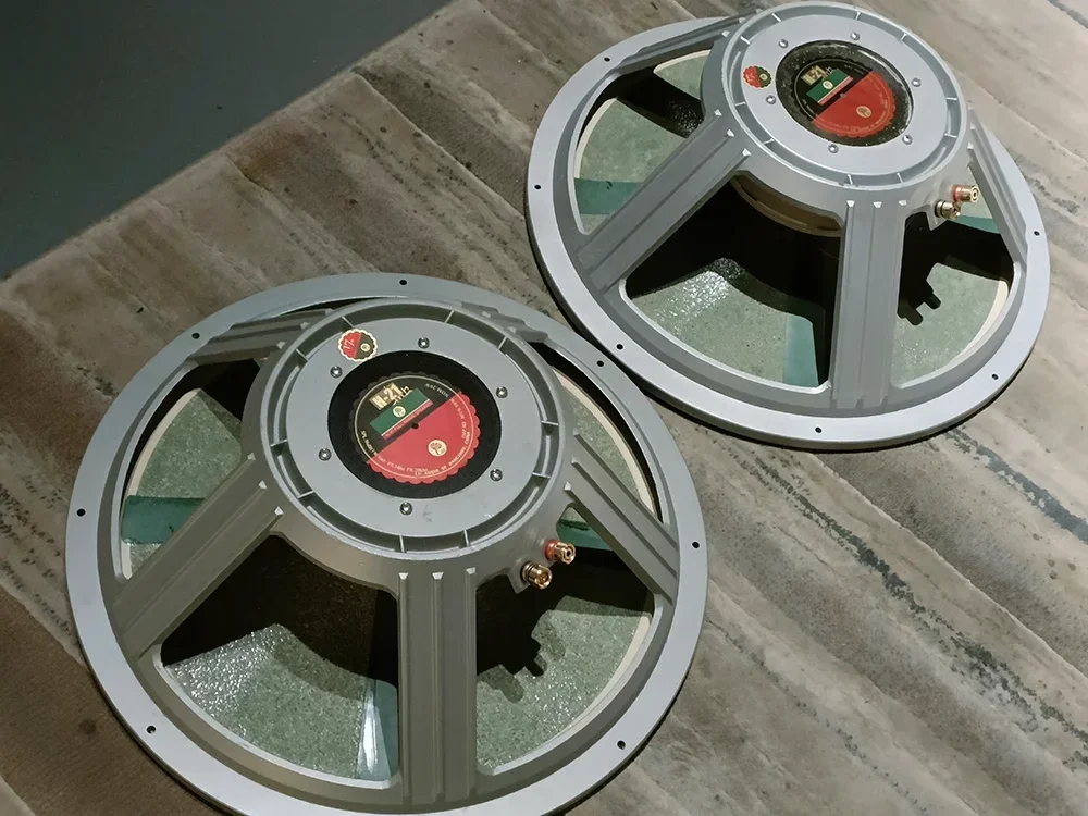 Gold Seller LII AUDIO F21 2025 New 21 Inch Full Range Speaker Y38 Aerospace Grade (Ferrite) 150W/8 Ω (1 Pair)
Gold Seller LII AUDIO F21 2025 New 21 Inch Full Range Speaker Y38 Aerospace Grade (Ferrite) 150W/8 Ω (1 Pair)