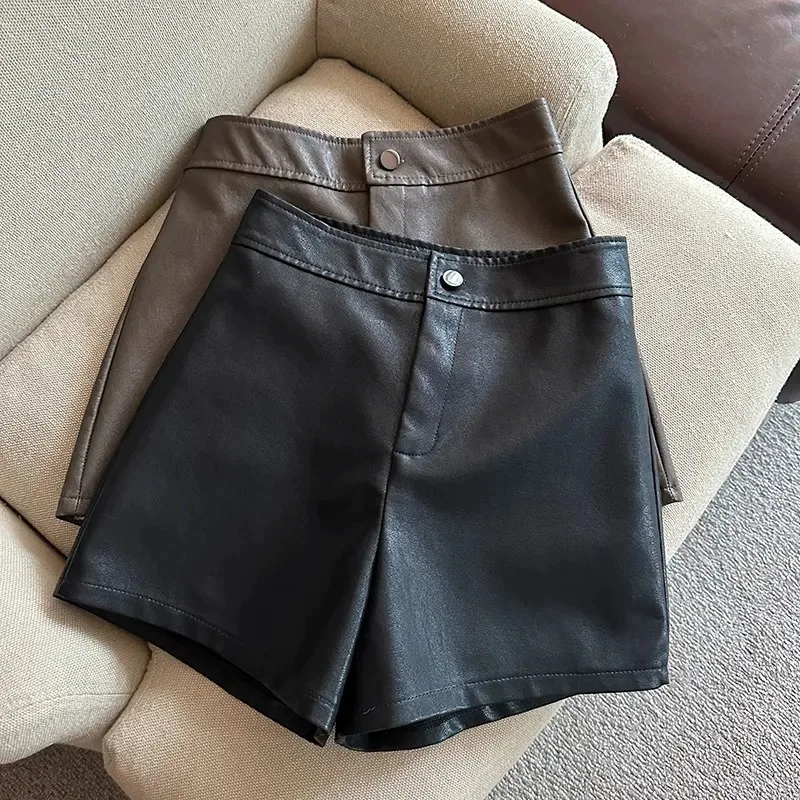 2024Spring Women's Slim Fit Leather ShortsaCasual High-Waisted Haining Wide-Leg New Pants Boot Pants Autumn Winter Leather
2024Spring Women's Slim Fit Leather ShortsaCasual High-Waisted Haining Wide-Leg New Pants Boot Pants Autumn Winter Leather