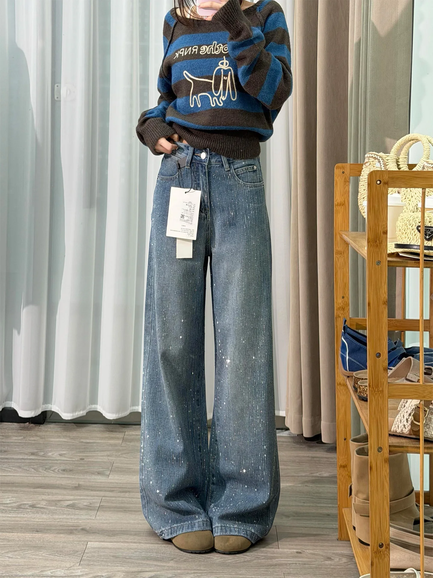 Loose Blue Glitter Diamond Embedded American Style Retro Wide Leg Jeans Women's Slimming Summer New Arrival Casual High Waist
Loose Blue Glitter Diamond Embedded American Style Retro Wide Leg Jeans Women's Slimming Summer New Arrival Casual High Waist