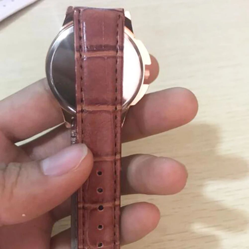 Women Fashionable Rhinestone Watch Elegant Alloy Quartz Wristwatch Symbol Beautiful Watch Jewelry for Ladies (Brown)
Women Fashionable Rhinestone Watch Elegant Alloy Quartz Wristwatch Symbol Beautiful Watch Jewelry for Ladies (Brown)