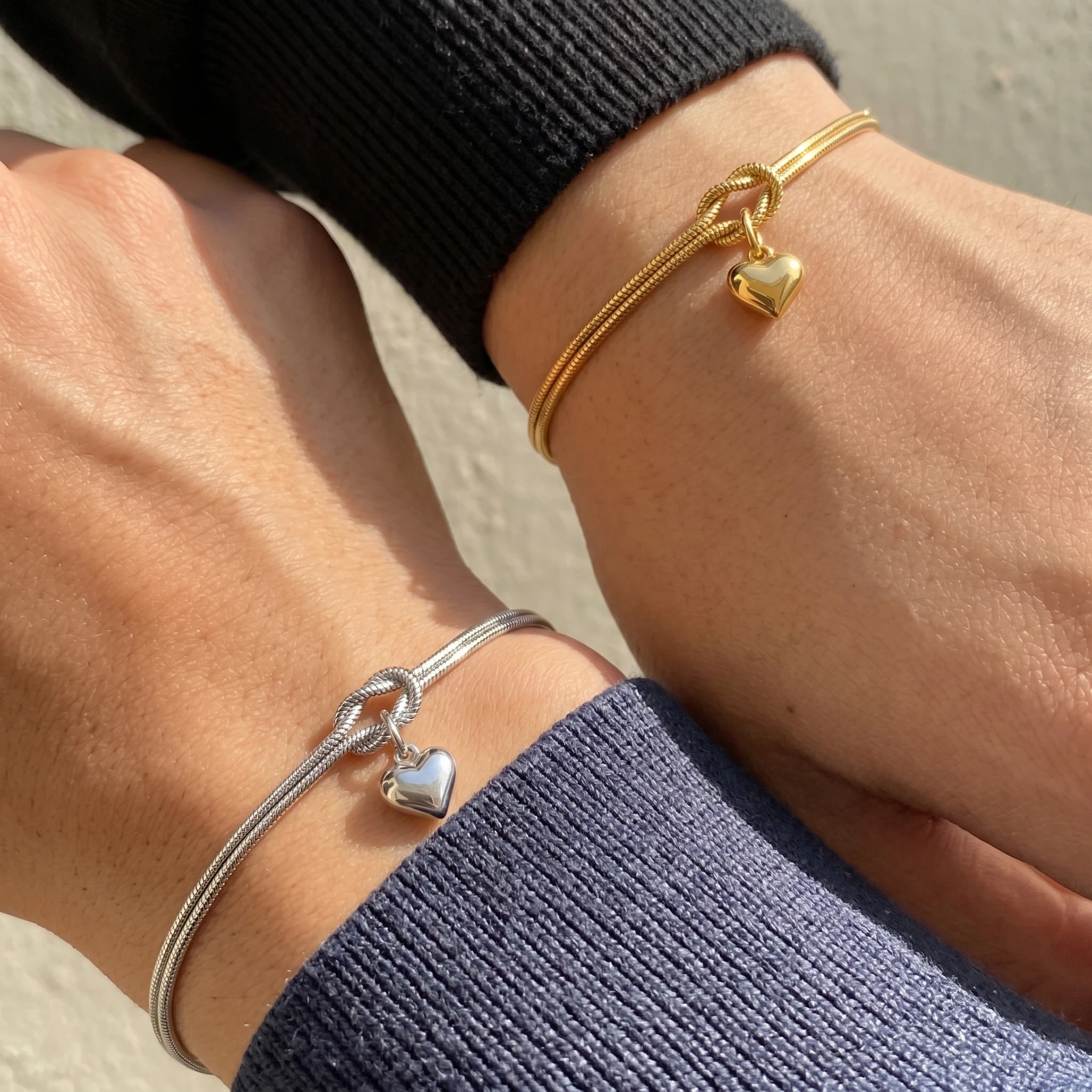 Knot Snake Chain Bracelet for Women Heart Charm Stainless Steel Bracelet Jewelry Gift
Knot Snake Chain Bracelet for Women Heart Charm Stainless Steel Bracelet Jewelry Gift