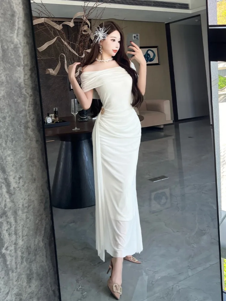 Elegant Pure Desire One Shoulder Mesh Dress Women's Sexy Spicy Girl Design Slimming Long Skirt Breathable Soft Polyester
Elegant Pure Desire One Shoulder Mesh Dress Women's Sexy Spicy Girl Design Slimming Long Skirt Breathable Soft Polyester