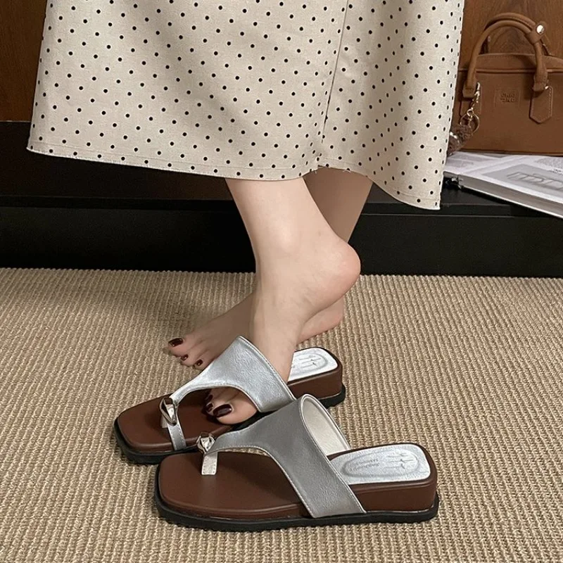2026 Summer Women Slipper Ladies Slip Flip Flop Low Wedge Heel Outdoor Dress Slides Beach Shoes
2026 Summer Women Slipper Ladies Slip Flip Flop Low Wedge Heel Outdoor Dress Slides Beach Shoes