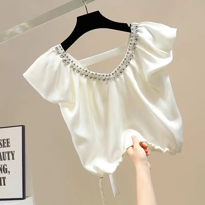 Heavy Fashion Diamond V-neck Blouses Summer Backless Hollow Out Shirt Women 2025 New Sleeveless White Blusas De Mujer
Heavy Fashion Diamond V-neck Blouses Summer Backless Hollow Out Shirt Women 2025 New Sleeveless White Blusas De Mujer
