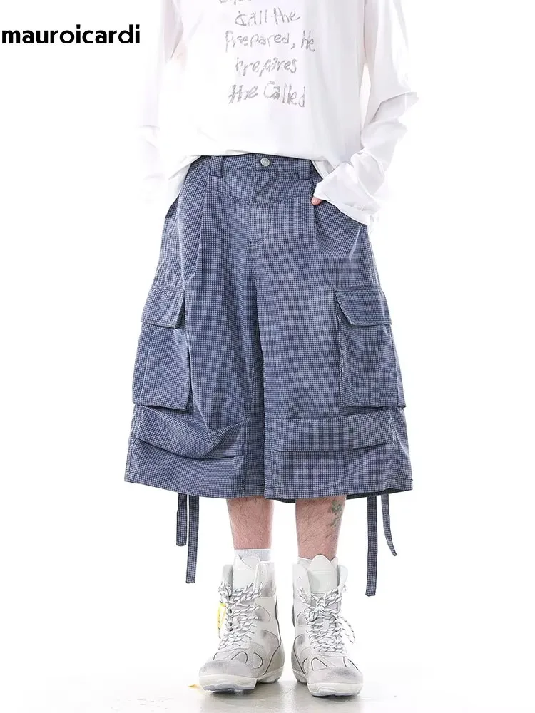 Mauroicardi Spring Summer Baggy Cargo Wide Leg Shorts for Men Three-dimensional Pocket High Waist Knee Length Pants Emo Clothes
Mauroicardi Spring Summer Baggy Cargo Wide Leg Shorts for Men Three-dimensional Pocket High Waist Knee Length Pants Emo Clothes