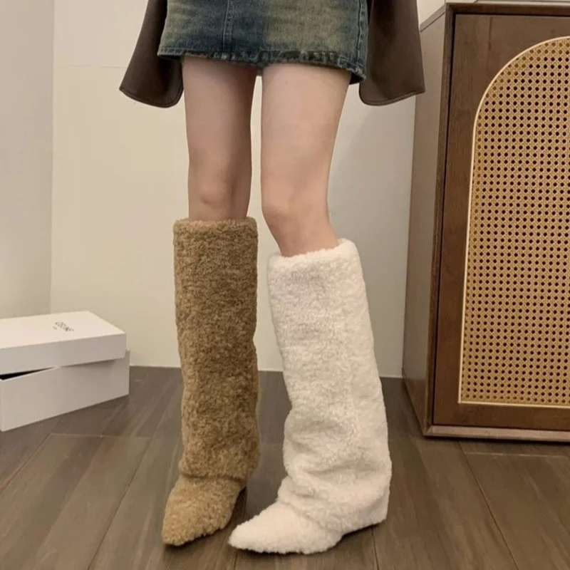 Warm Lamb Fur High Heel Long Boots Women's Autumn Winter New Faion High Tube Slope Heel Snow Boots Waterproof Platform Kore...
Warm Lamb Fur High Heel Long Boots Women's Autumn Winter New Faion High Tube Slope Heel Snow Boots Waterproof Platform Kore...