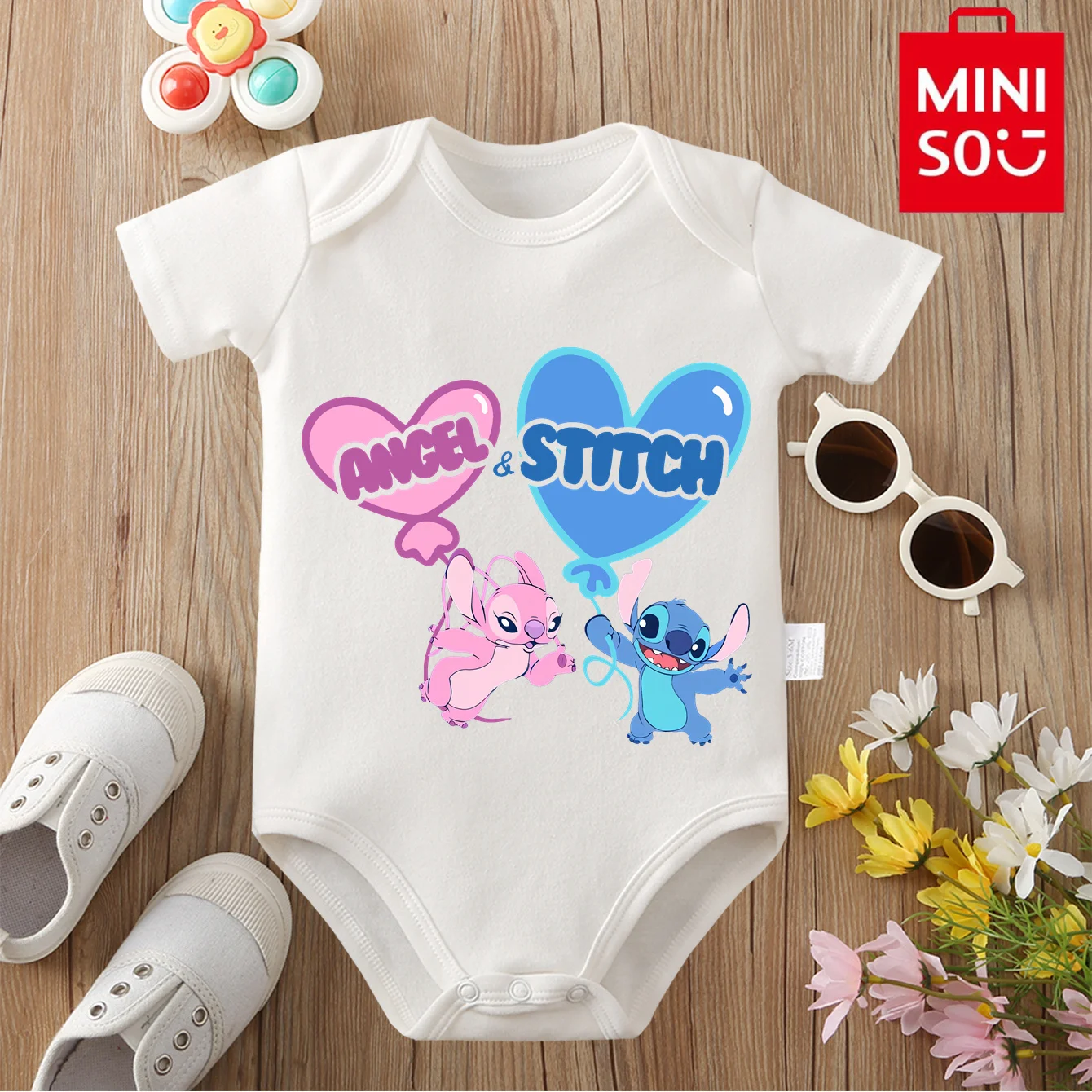 MINISO&Disney Jointly Signed 100% Cotton Baby Clothe Baby Onesie Bodysuit Angel & Stitch Print for 0 To 12 Months Newborn
MINISO&Disney Jointly Signed 100% Cotton Baby Clothe Baby Onesie Bodysuit Angel & Stitch Print for 0 To 12 Months Newborn