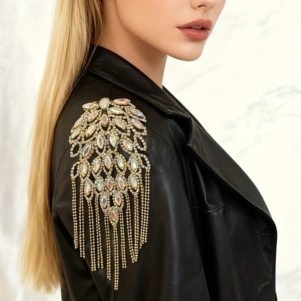 Fashion Pin Beads Tassel Epaulette Rhinestone Retro Style Shoulder Jewelry Handmade Long Chain Brooch Clothing Accessories
Fashion Pin Beads Tassel Epaulette Rhinestone Retro Style Shoulder Jewelry Handmade Long Chain Brooch Clothing Accessories