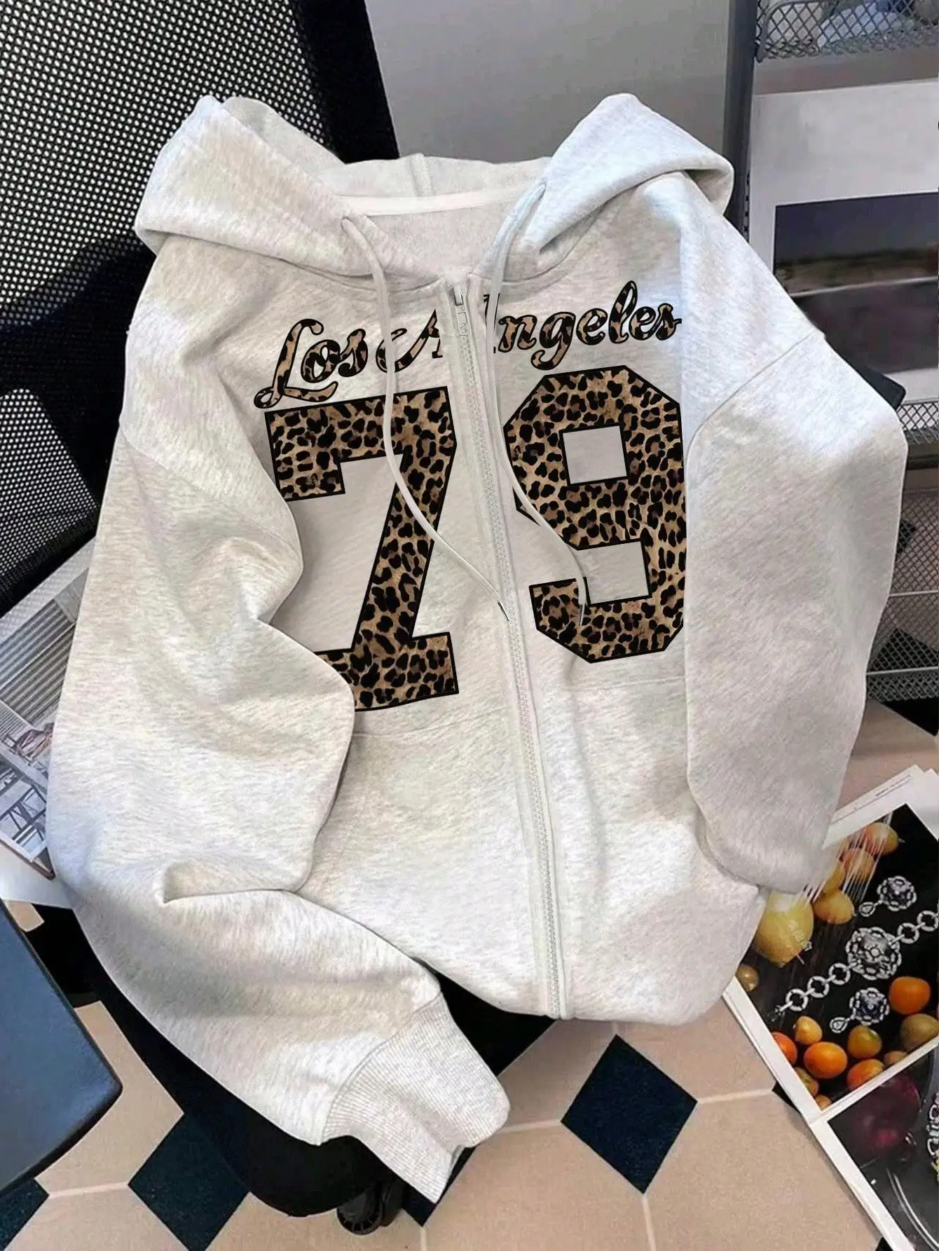 Women's Leopard Print 'Los Angeles 79' Zip-Up Hoodie, Casual Streetwear for Daily & Winter Wear
Women's Leopard Print 'Los Angeles 79' Zip-Up Hoodie, Casual Streetwear for Daily & Winter Wear