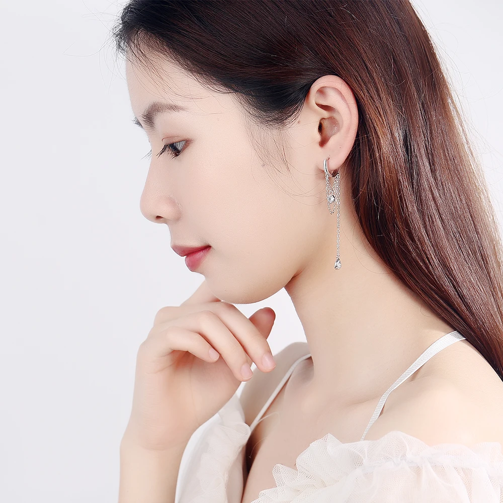 Серьги-кольца из стерлингового серебра 925 пробы с двойным слоем, длинными кисточками и изысканными циркониевыми подвесками в форме капли для женщин, ювелирный подарок
Серьги-кольца из стерлингового серебра 925 пробы с двойным слоем, длинными кисточками и изысканными циркониевыми подвесками в форме капли для женщин, ювелирный подарок