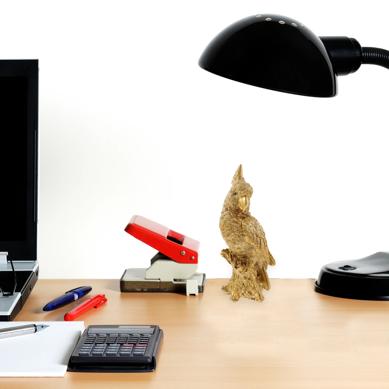 Parrot Decoration Resin Craft Sturdy Realistic Decorative Statue for Indoor Outdoor Yard Tabletop Decor Parrot Figurine
Parrot Decoration Resin Craft Sturdy Realistic Decorative Statue for Indoor Outdoor Yard Tabletop Decor Parrot Figurine