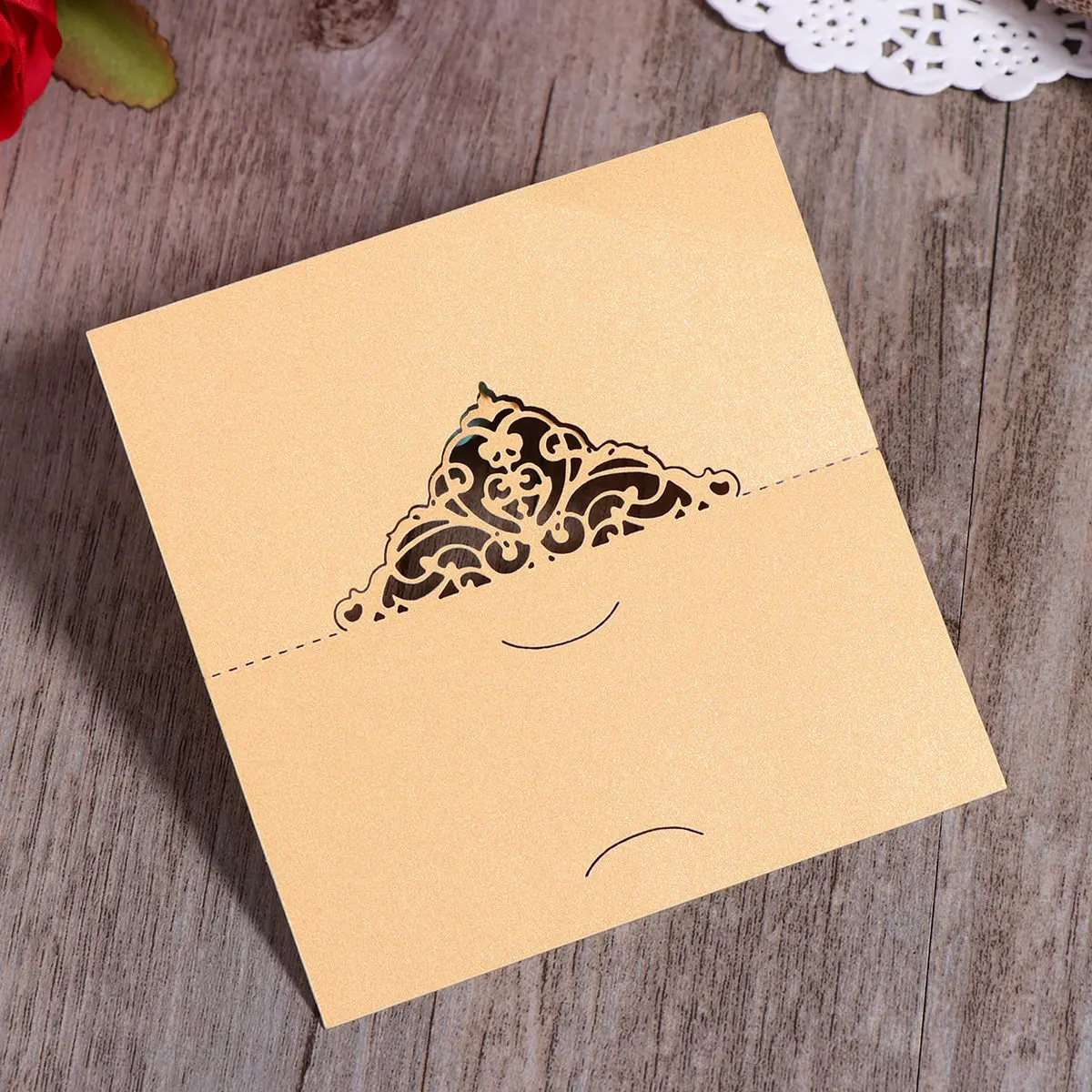 50Pcs Hollow Flower Cut Wedding Table Cards Novel Elegant Tent Place Cards for Party Wedding Table Name Decoration
50Pcs Hollow Flower Cut Wedding Table Cards Novel Elegant Tent Place Cards for Party Wedding Table Name Decoration