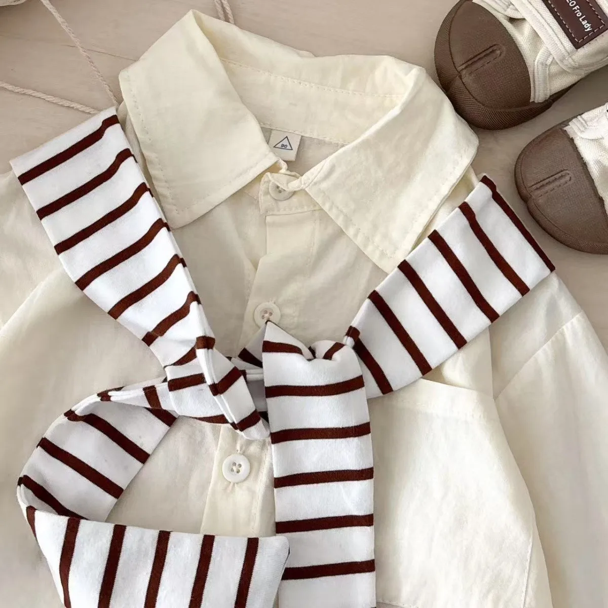 Children's Shirt Spring and Autumn New Style Fake Two piece Solid Color Shawl Shirt Coat for Boys and Girls
Children's Shirt Spring and Autumn New Style Fake Two piece Solid Color Shawl Shirt Coat for Boys and Girls