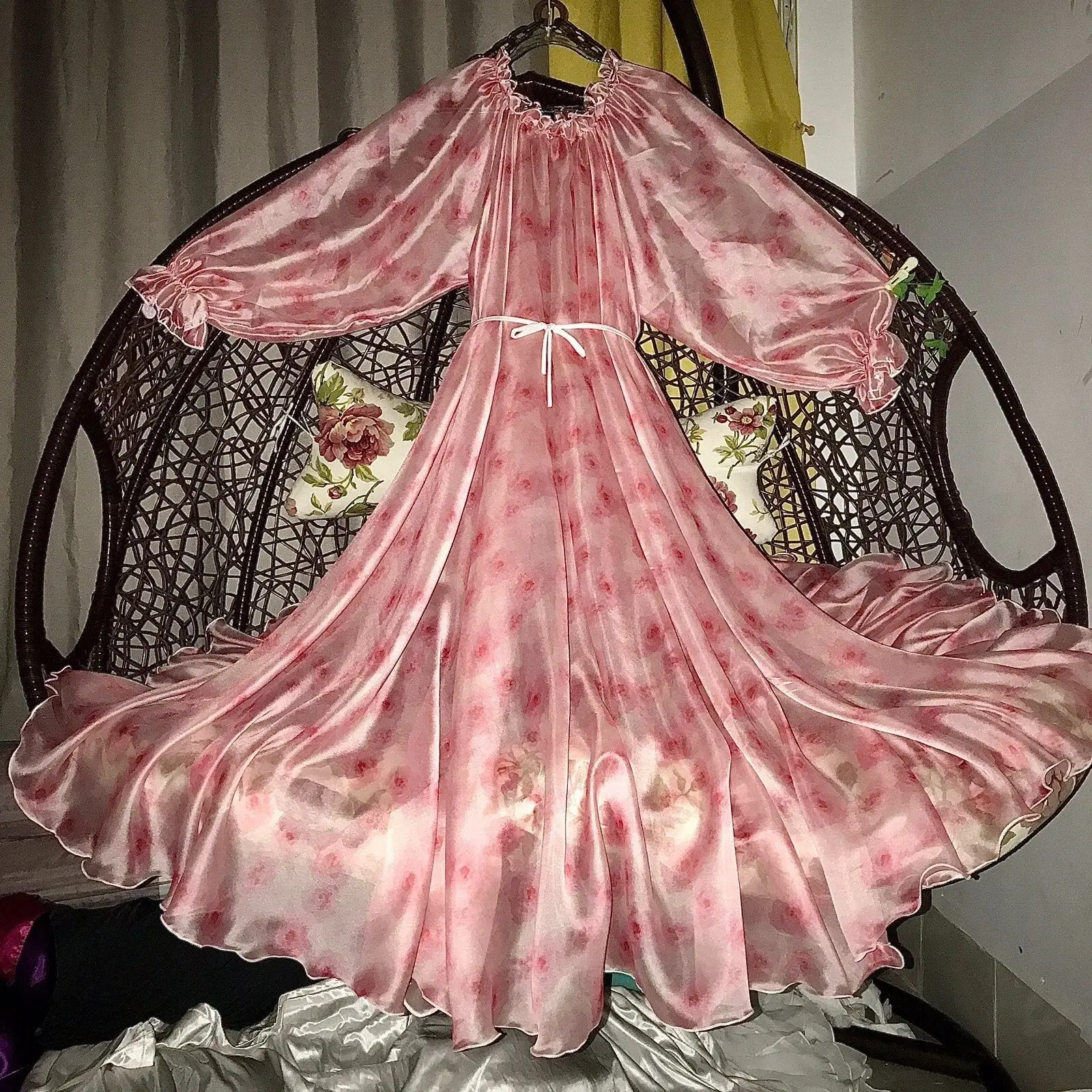 Glossy Women Ruffles Chiffon Long Sleeve Dress Loose Maxi Dress Plus Size Sleeping Pajamas Robe
Glossy Women Ruffles Chiffon Long Sleeve Dress Loose Maxi Dress Plus Size Sleeping Pajamas Robe