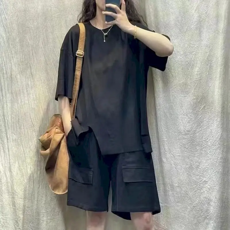Loose Oversized Short Sleeve Top and Wide Leg Shorts Fashion Casual Two Piece Set Spring/Summer Pullovers Sets Women Beggar Hole
Loose Oversized Short Sleeve Top and Wide Leg Shorts Fashion Casual Two Piece Set Spring/Summer Pullovers Sets Women Beggar Hole
