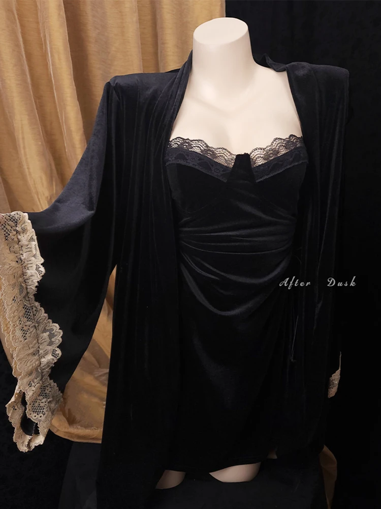 Women's Black Gothic Nightdress Two Pieces Sexy Lace Mini Lingerie Nightwear Bath Robe Gown Set Nightgown Home Dress Clothing
Women's Black Gothic Nightdress Two Pieces Sexy Lace Mini Lingerie Nightwear Bath Robe Gown Set Nightgown Home Dress Clothing
