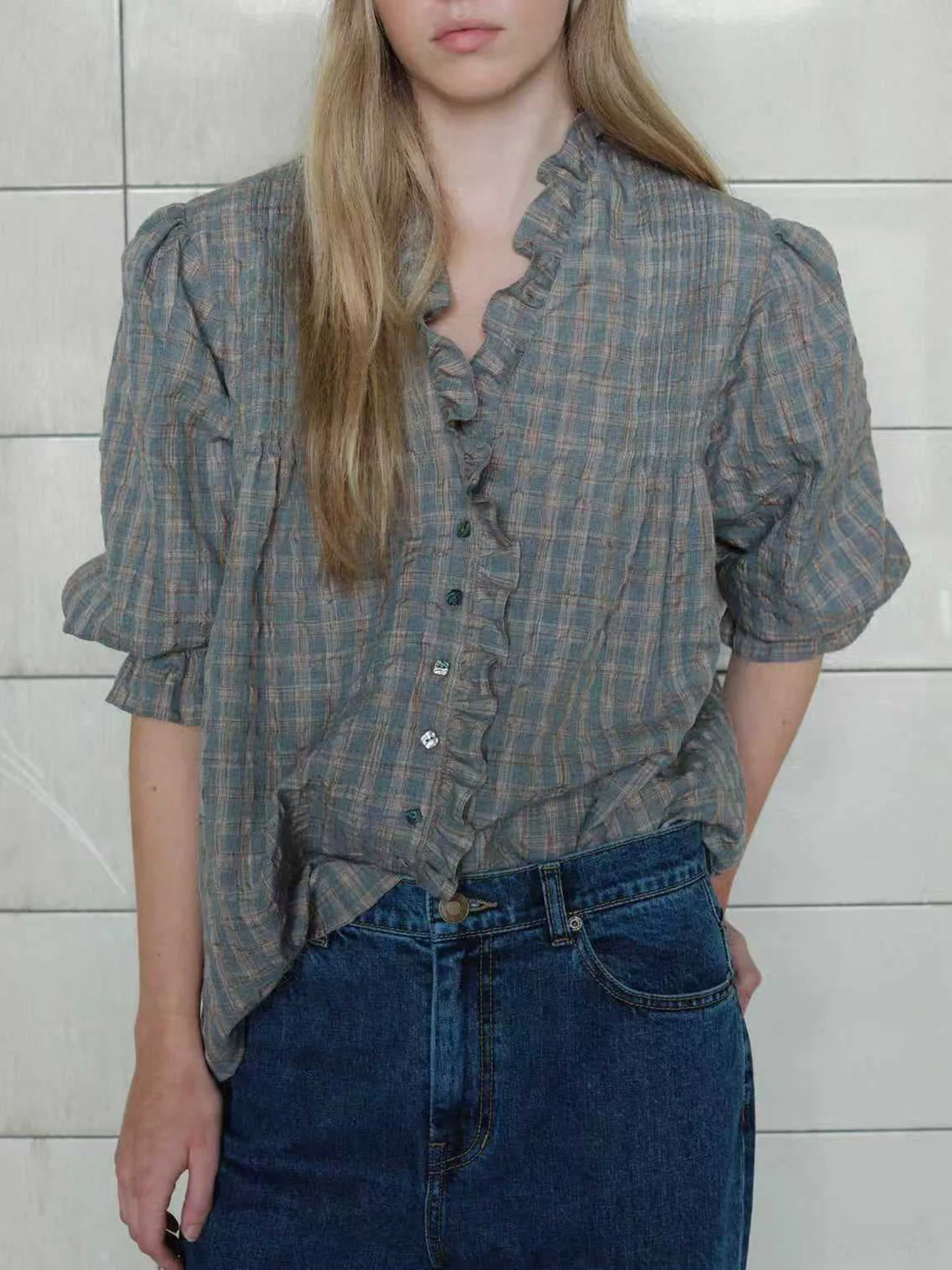 Arnapan Countryside Style Shirt with Lace Trim And Mother-of-Pearl Buttons V-Neck Seven-Sleeve Casual Loose Fit Cotton Women'...
Arnapan Countryside Style Shirt with Lace Trim And Mother-of-Pearl Buttons V-Neck Seven-Sleeve Casual Loose Fit Cotton Women'...
