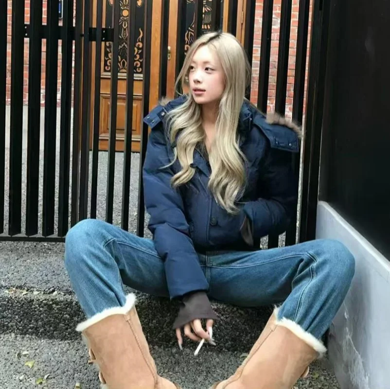 Women's Winter Fur Hooded Jacket Women Outerwear Thick Dowon Cotton Padded Slim Short Parkas Female Cropped Puffer Bubble
Women's Winter Fur Hooded Jacket Women Outerwear Thick Dowon Cotton Padded Slim Short Parkas Female Cropped Puffer Bubble