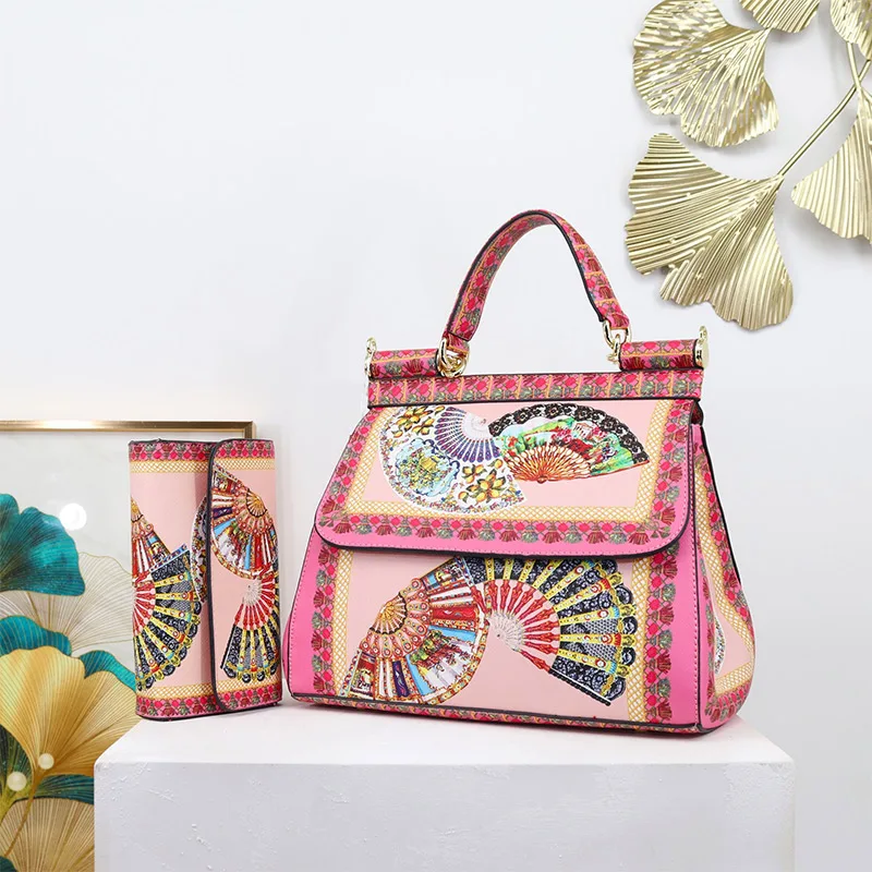 Brand Luxury Fashion Printed Women's Handbag 2025 Chinese Style Colorful Fan Design Crossbody Bag Advanced Versatile Women's Bag
Brand Luxury Fashion Printed Women's Handbag 2025 Chinese Style Colorful Fan Design Crossbody Bag Advanced Versatile Women's Bag