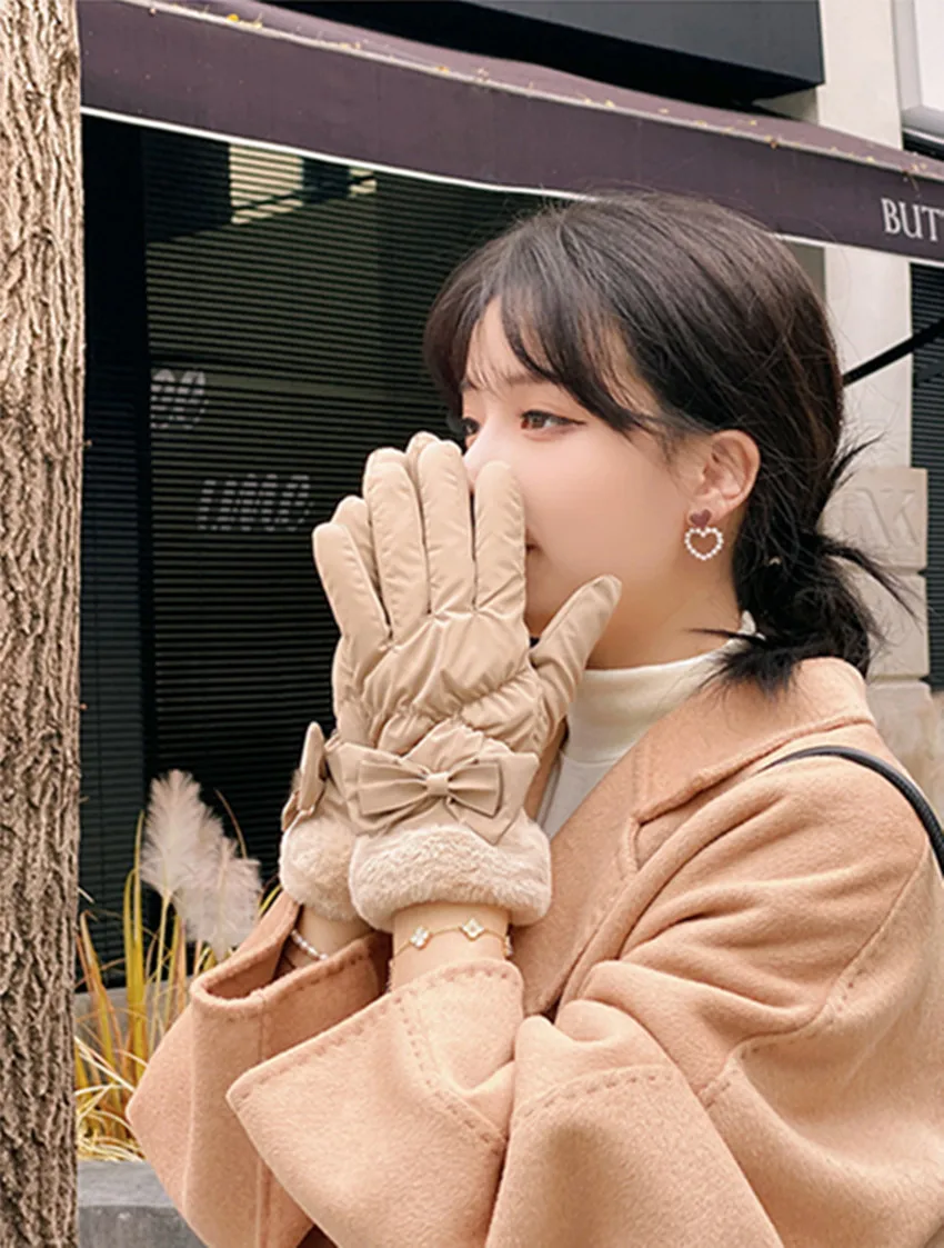 Winter Elegant Women Gloves Thermal Thicken Warm Soft Touchscreen Casual Windproof Waterproof Plush Female Cycling Mittens
Winter Elegant Women Gloves Thermal Thicken Warm Soft Touchscreen Casual Windproof Waterproof Plush Female Cycling Mittens