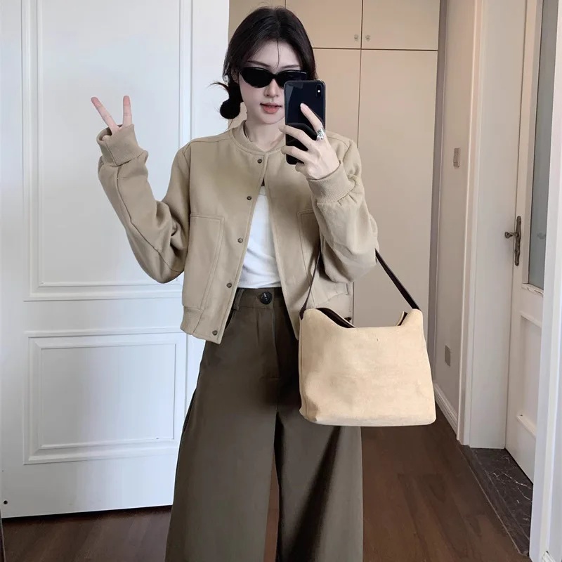Khaki Woolen Baseball Coat For Women Spring 2026 New Small Petite Short Style High-End Elegant Jacket
Khaki Woolen Baseball Coat For Women Spring 2026 New Small Petite Short Style High-End Elegant Jacket